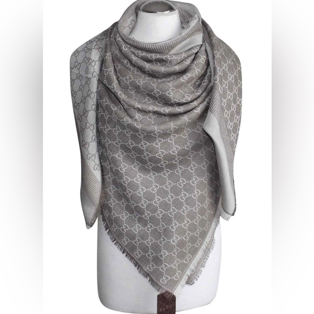 Gucci Gray And Brown Patterned Bedding - image 1